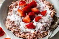 Strawberry Oat Delight