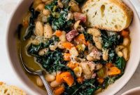 Creamy Garlic White Bean Soup