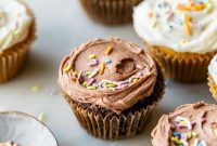 Velvet Almond Cupcakes