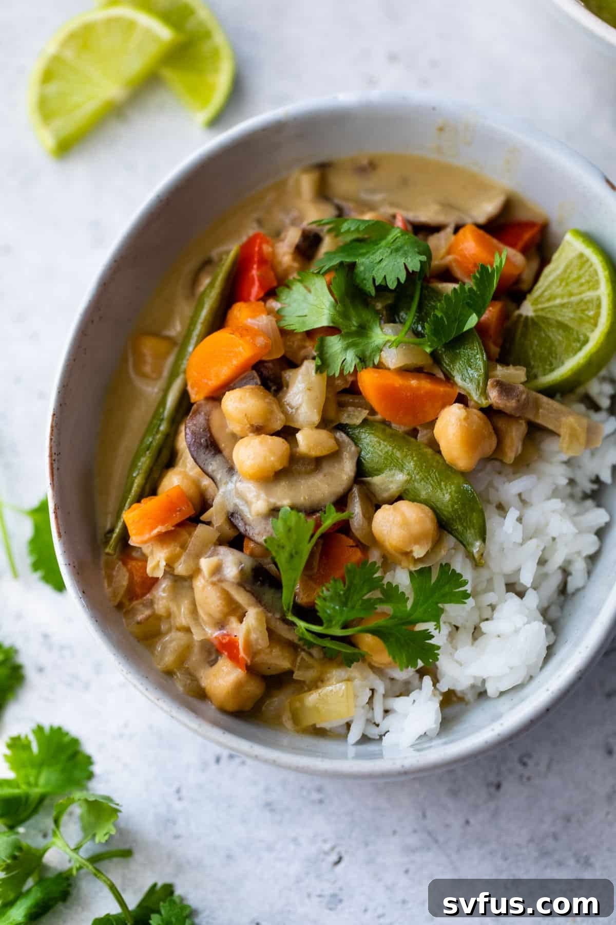 bowl of vegan green curry