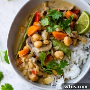 bowl of vegan green curry