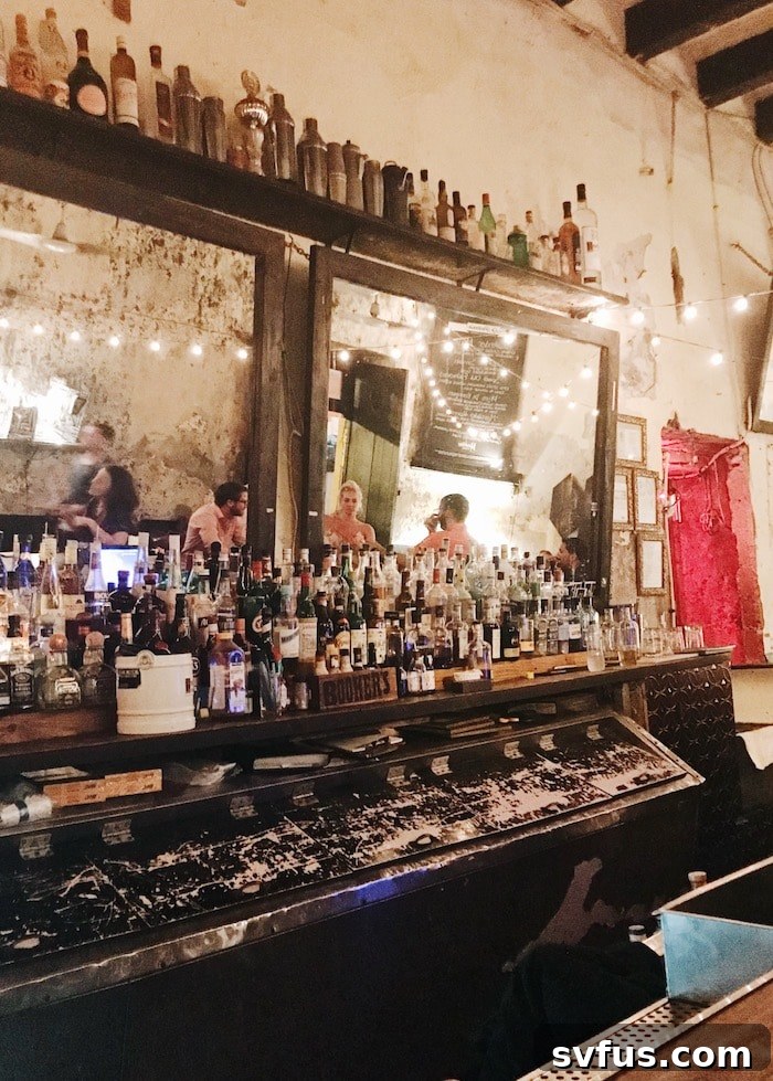 Iconic bars in Old San Juan: La Factoria
