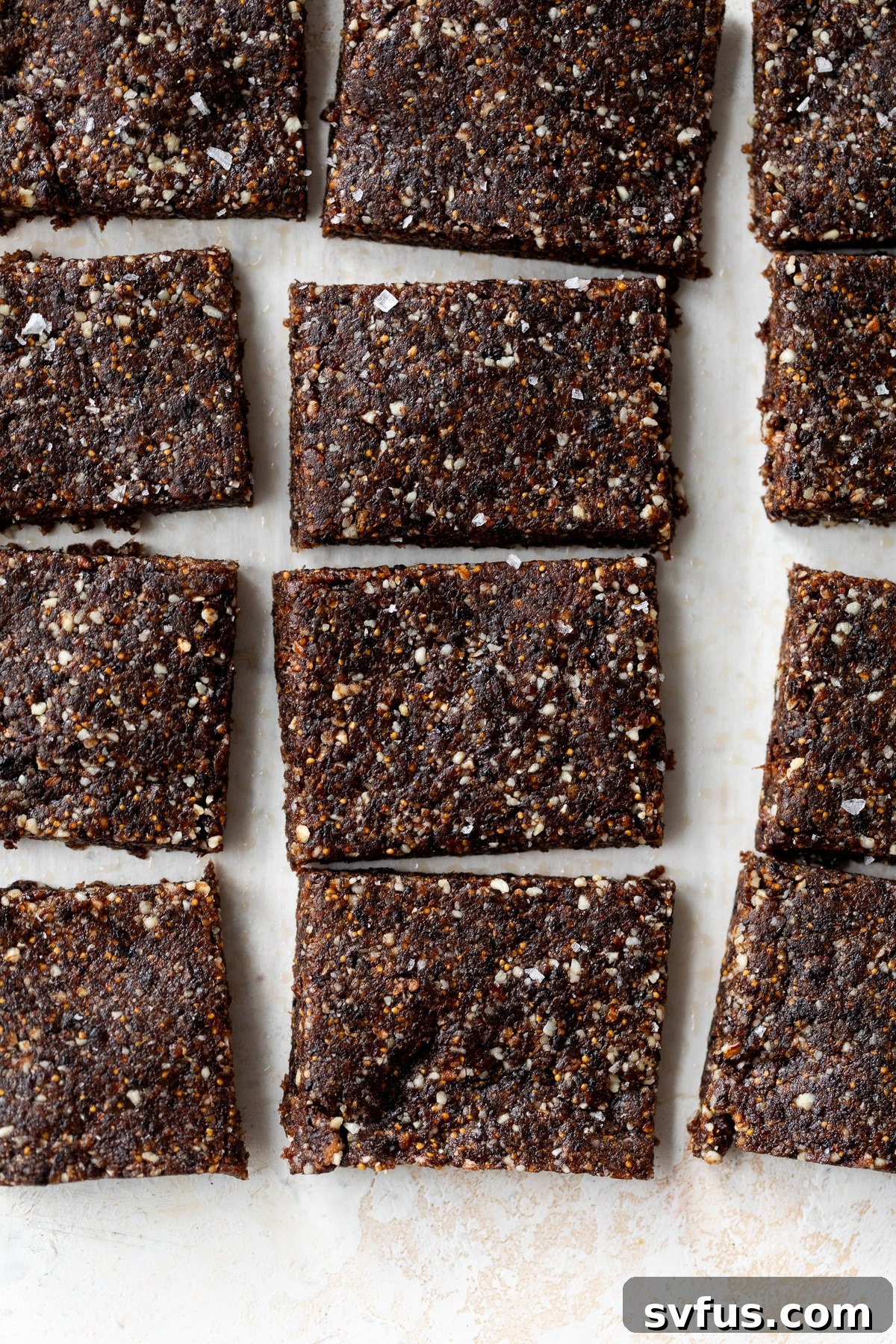 overview of sliced no bake fig bars