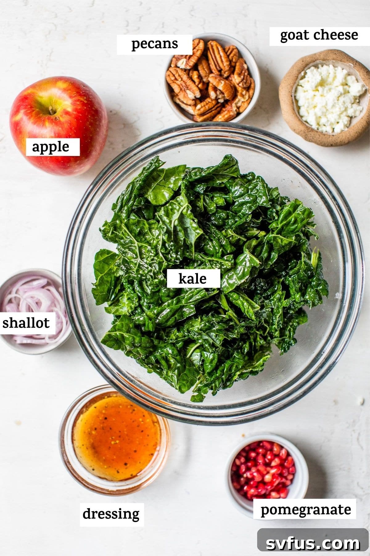 Close-up of fresh kale in a bowl, highlighting its vibrant green color and texture, with textual overlay about ingredient notes.