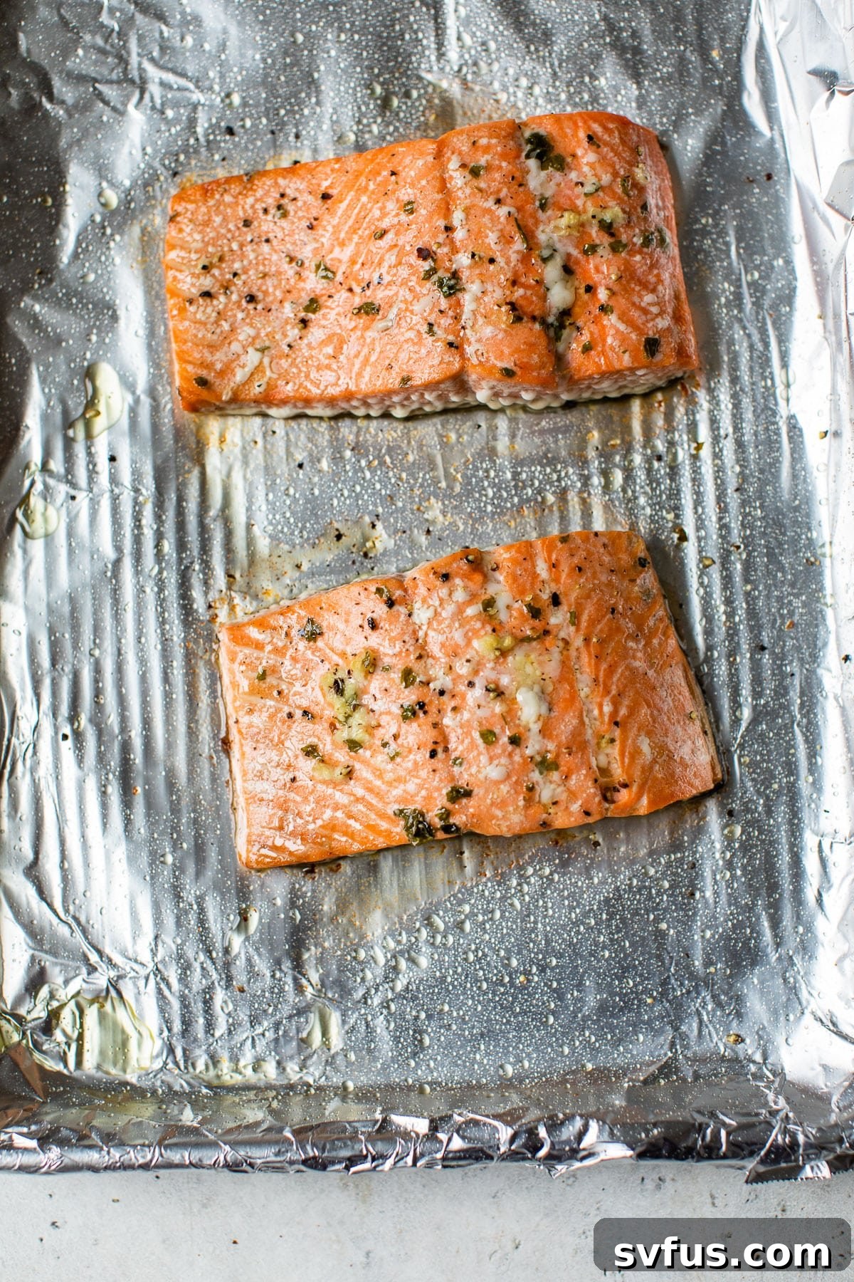 baked salmon on foil