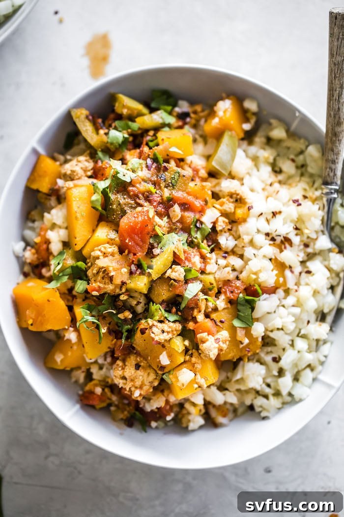 Butternut Squash Chili | #whole30 | thealmondeater.com