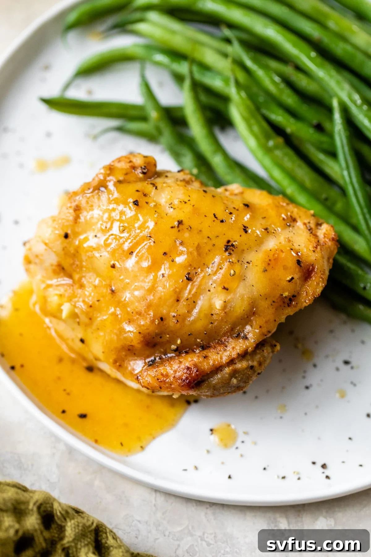 Crispy Instant Pot Chicken Thighs with Gravy and Green Beans